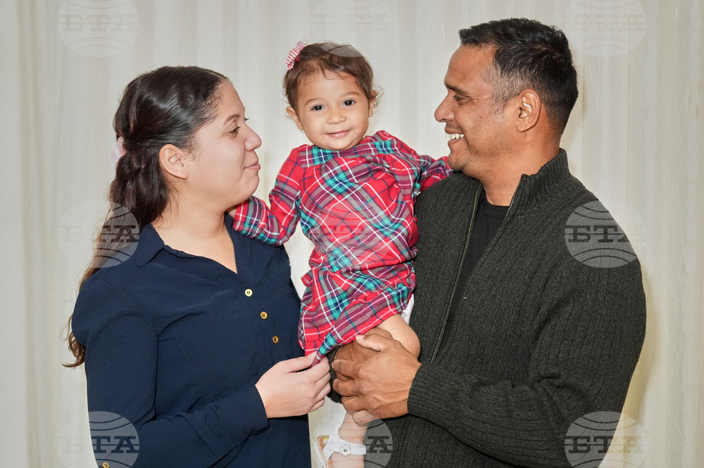 Immigration Detaining Children