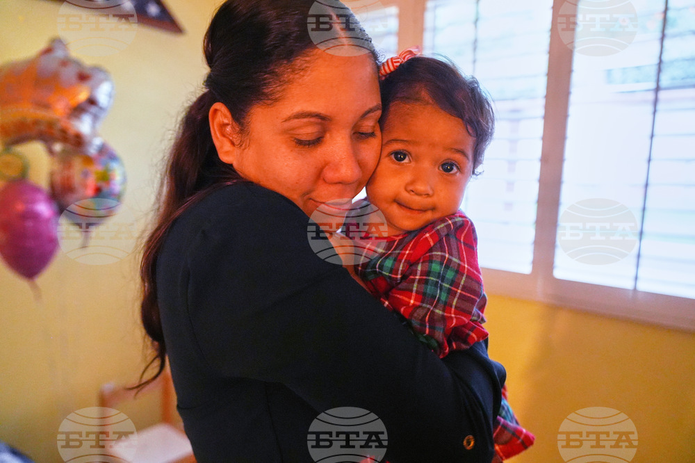 Immigration Detaining Children