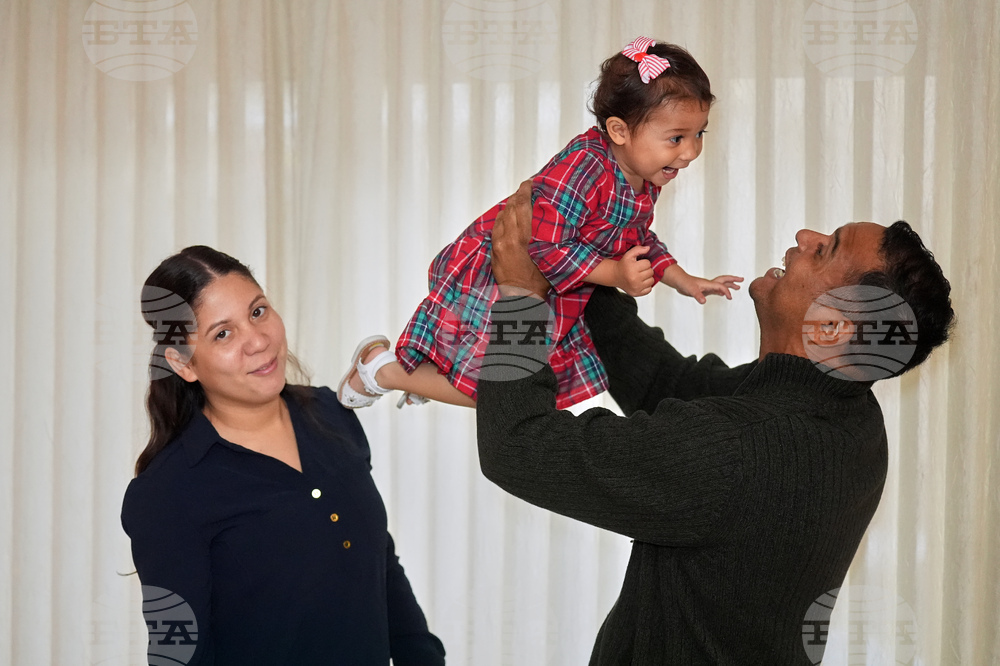 Immigration Detaining Children