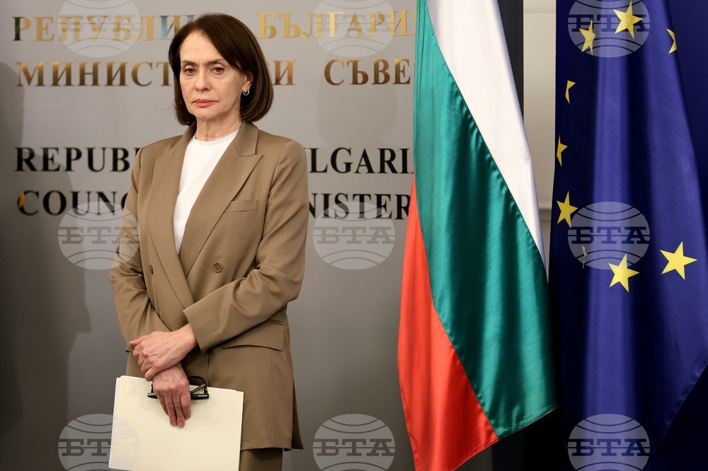 Some 11,400 Bulgarians Are Stranded in the Middle East, Says Foreign Minister