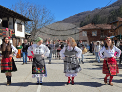 Село Чифлик - обичай "Ялова сватба" - възстановка