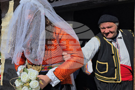 Село Чифлик - обичай "Ялова сватба" - възстановка