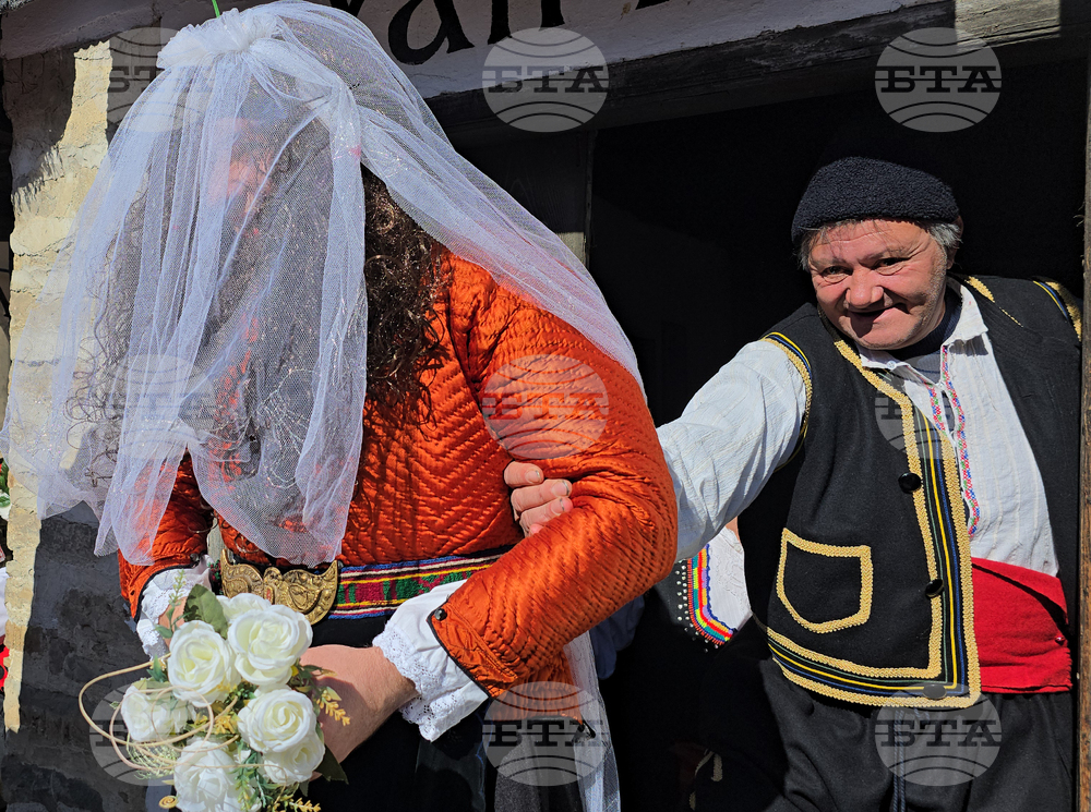 Село Чифлик - обичай "Ялова сватба" - възстановка