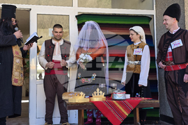 Село Чифлик - обичай "Ялова сватба" - възстановка