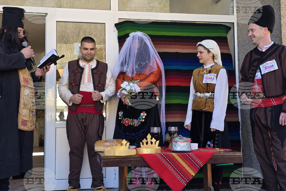 Село Чифлик - обичай "Ялова сватба" - възстановка