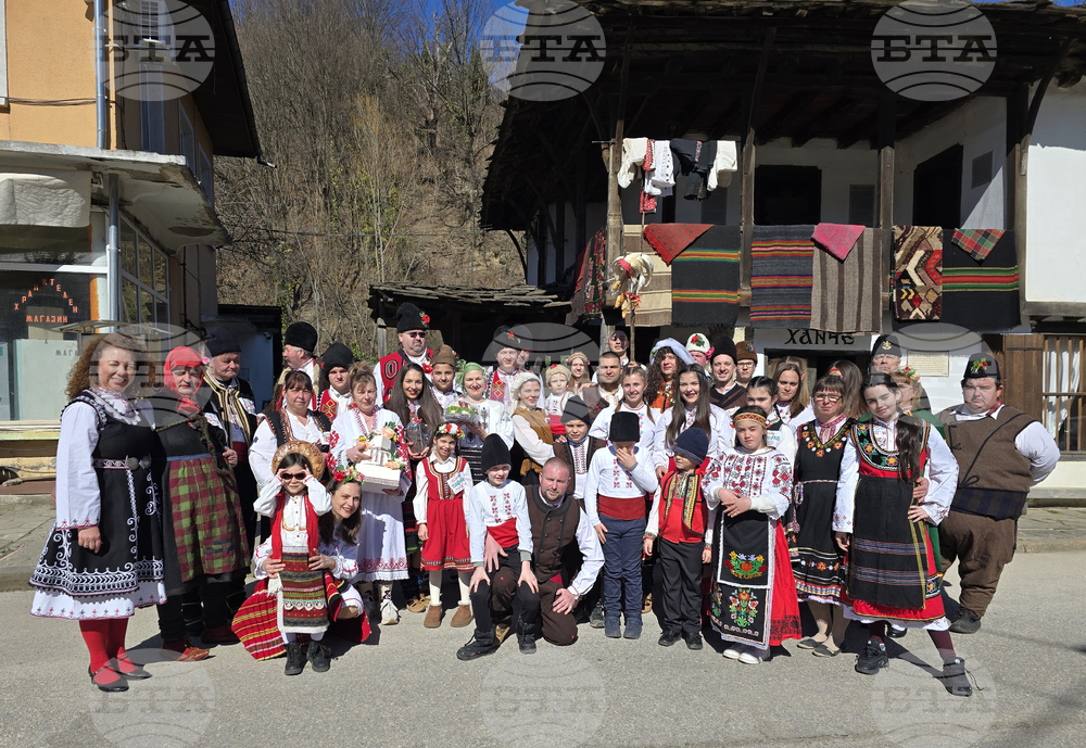 Село Чифлик - обичай "Ялова сватба" - възстановка