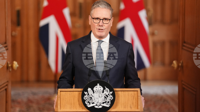 Великобритания се присъединява към координирани отбранителни сили за защита на интересите на страната, заяви премиерът Стармър