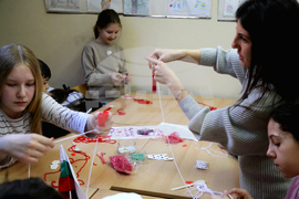 Сърбия - Белград - неделно училище „Любен Каравелов“ - работилница за мартеници