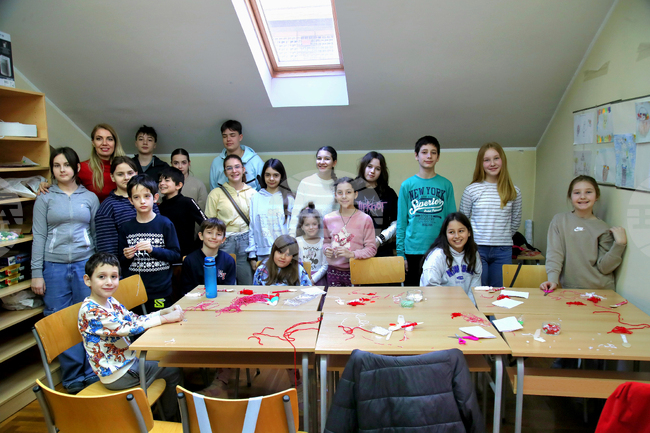 Сърбия - Белград - неделно училище „Любен Каравелов“ - работилница за мартеници