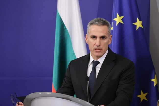 Security of Bulgarian Citizens Priority in Middle East Evacuation Efforts, PM Gurov Says