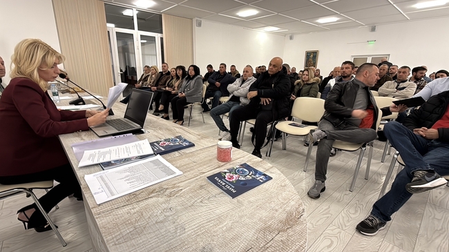 Розопроизводители от цялата страна учредиха в Павел баня „Обединение българска маслодайна роза“