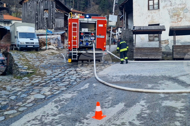 Пожар е горял в къща в свищовското село Алеково вследствие на неправилно боравене с отоплителни уреди