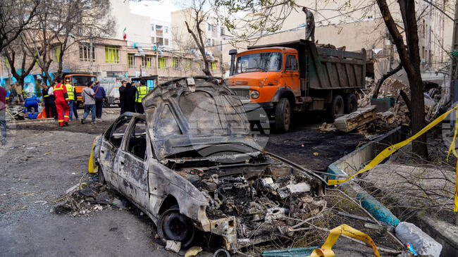 Загиналите при днешните удари на САЩ и Израел срещу Иран са 201, ранените са 747, съобщиха ирански медии, като цитираха Червения полумесец