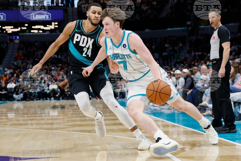 Trailblazers Hornets Basketball