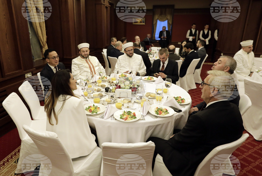 Президент - вечеря ифтар по случай свещения за мюсюлманите месец Рамазан