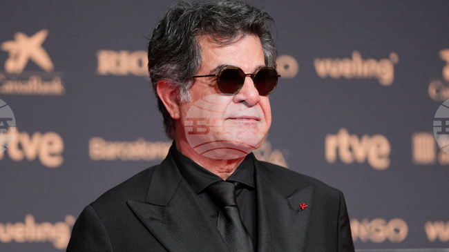 Режисьорът Джафар Панахи се е завърнал в Иран въпреки заплахата от затвор