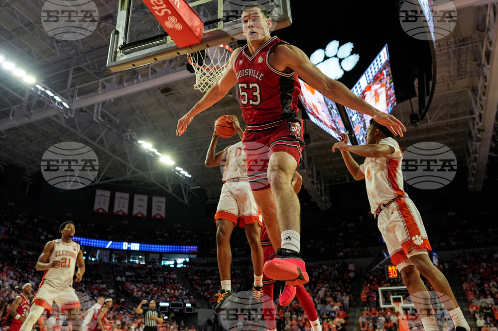 Louisville Clemson Basketball