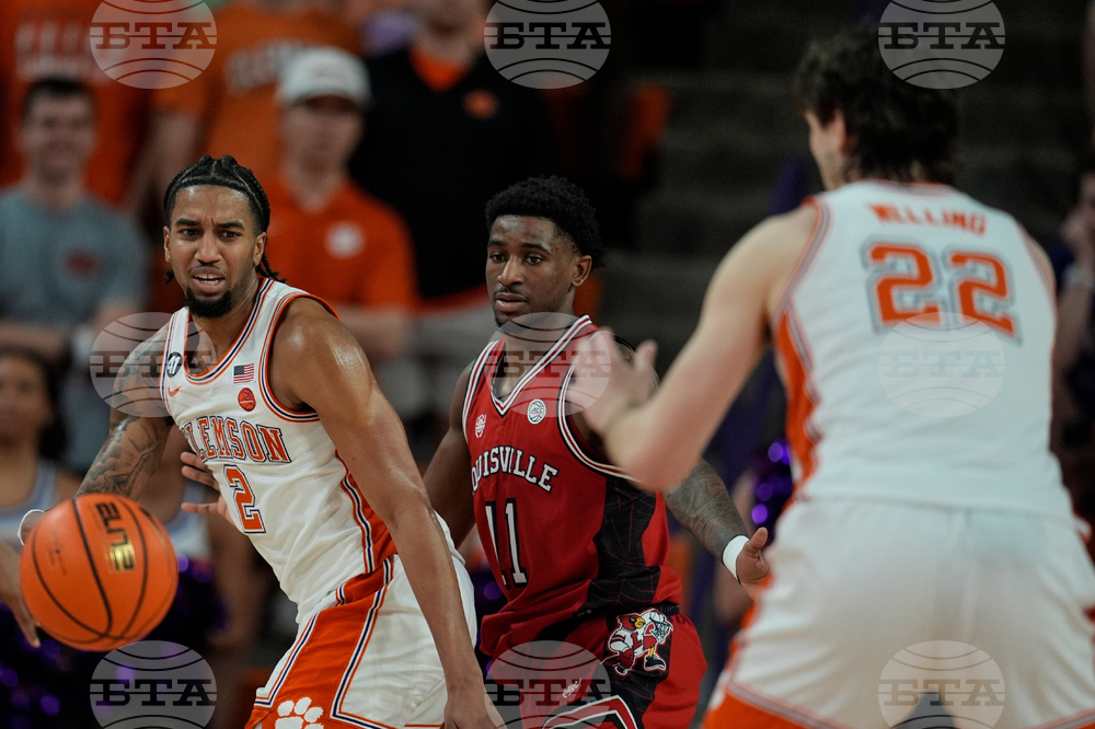 Louisville Clemson Basketball