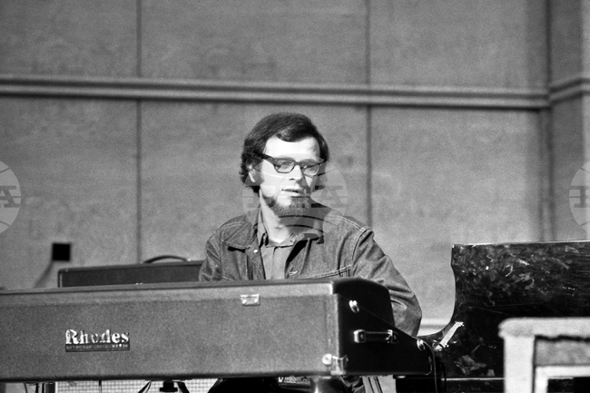 Петър Джурков, пианист и композитор