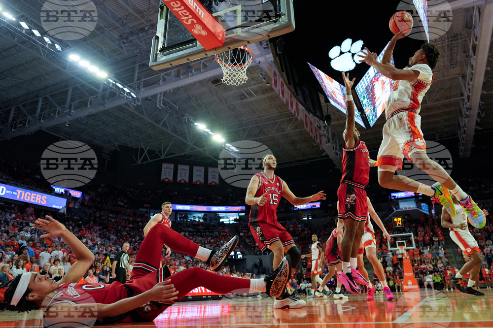 Louisville Clemson Basketball