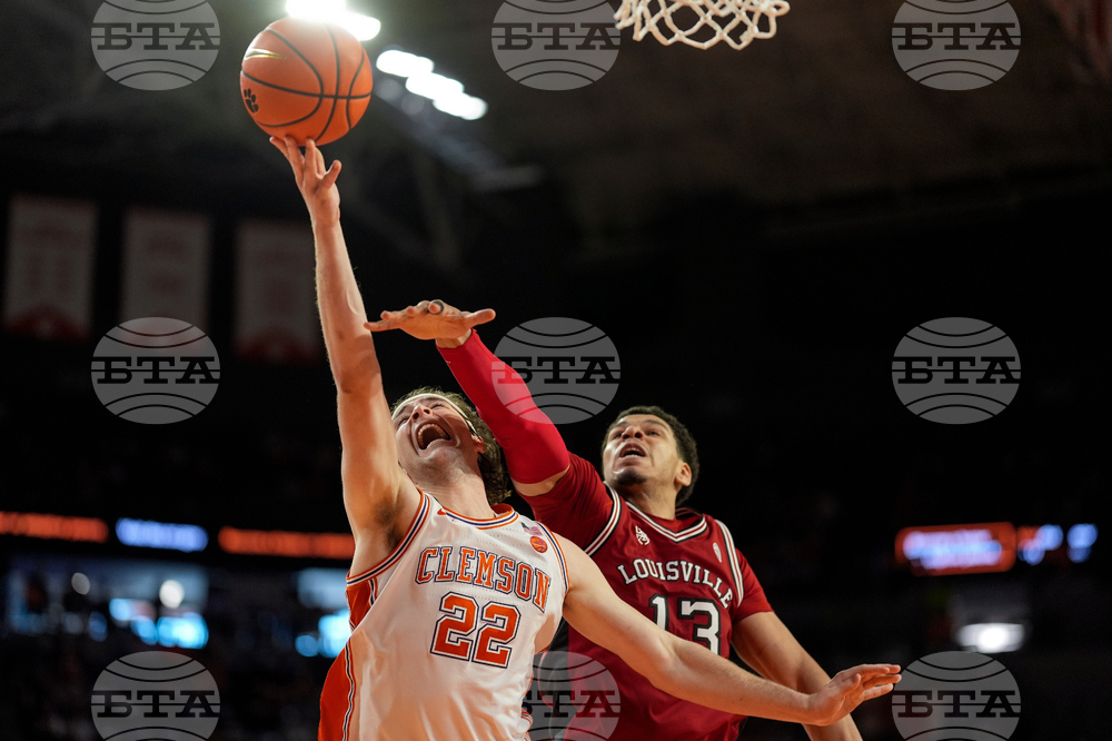 Louisville Clemson Basketball