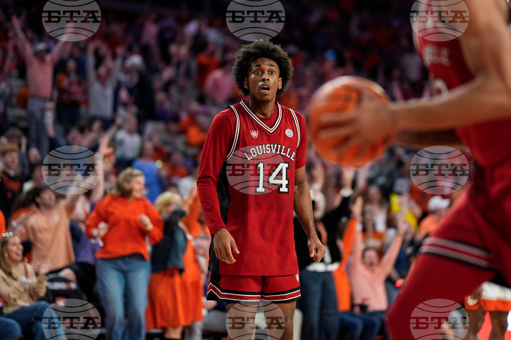 Louisville Clemson Basketball