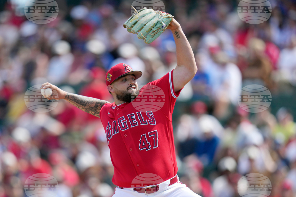 Diamondbacks Angels Spring Baseball