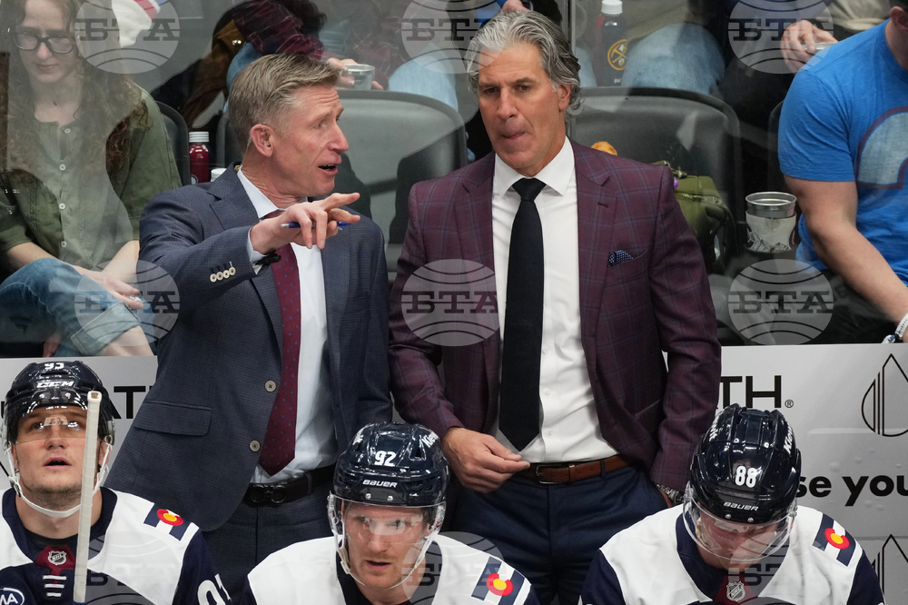 Blackhawks Avalanche Hockey