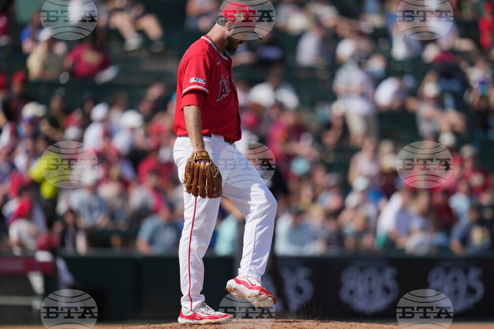 Diamondbacks Angels Spring Baseball