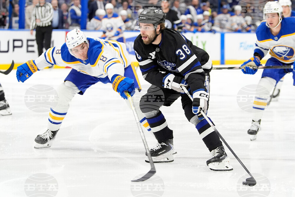 Sabres Lightning Hockey