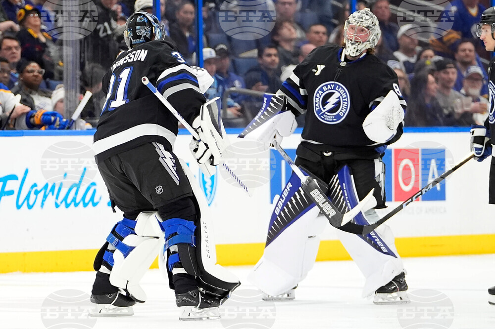 Sabres Lightning Hockey