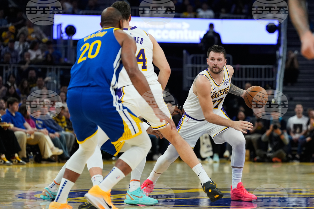 Lakers Warriors Basketball