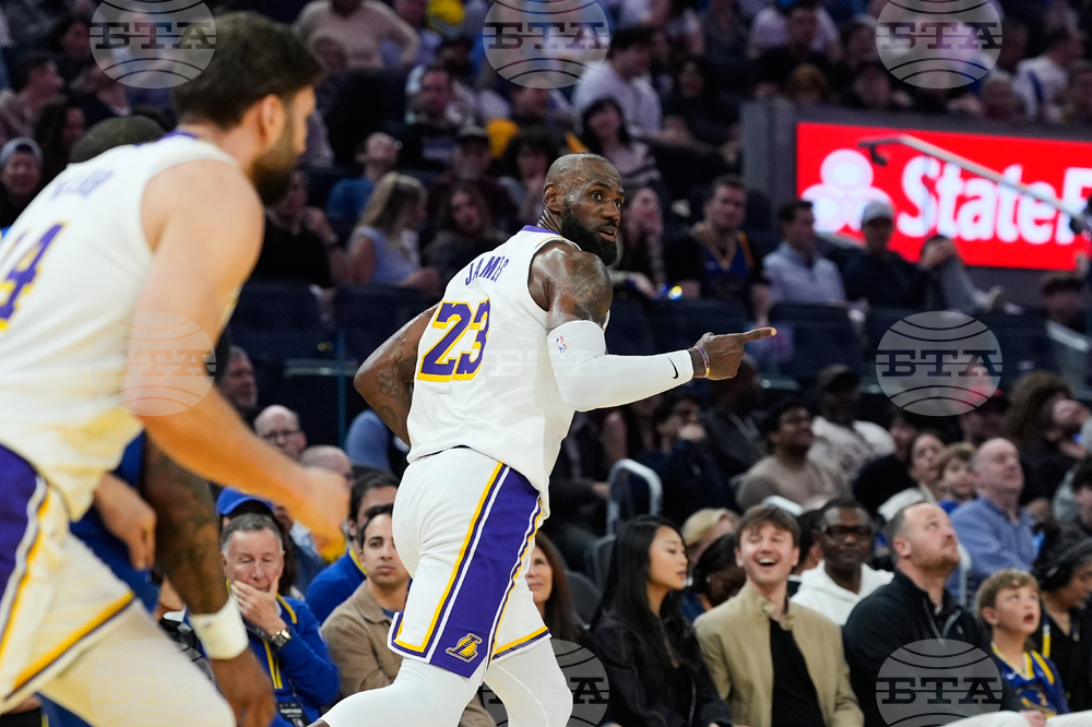 Lakers Warriors Basketball