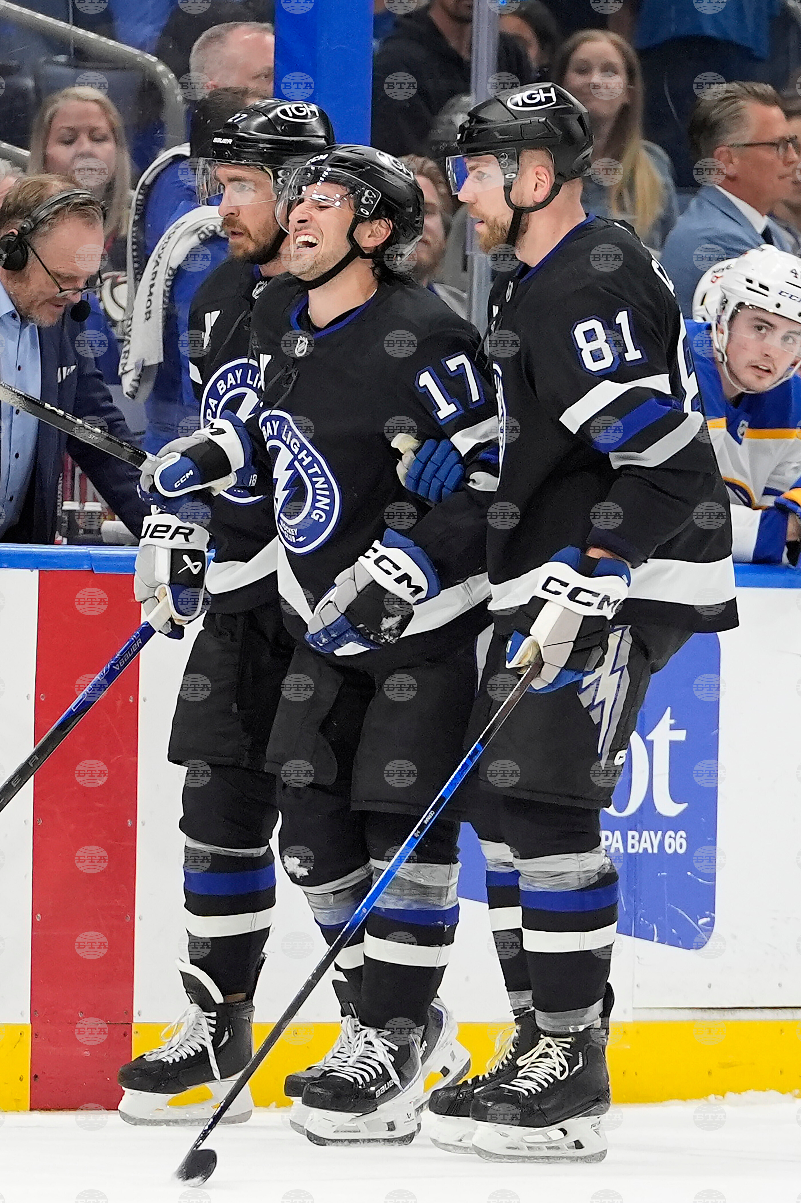 Sabres Lightning Hockey