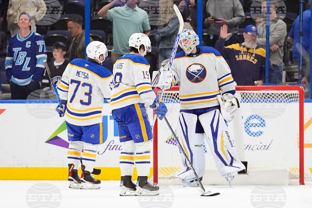 Sabres Lightning Hockey