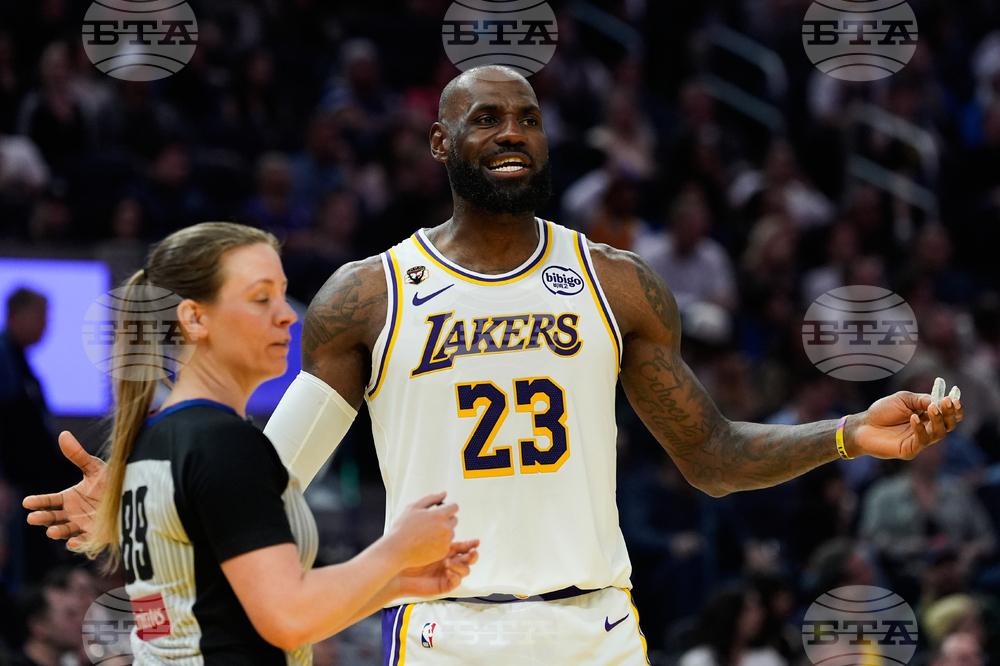 Lakers Warriors Basketball