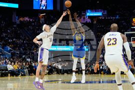 Lakers Warriors Basketball