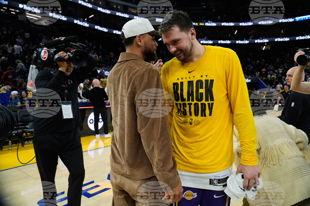 Lakers Warriors Basketball