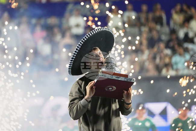 Италианецът Флавио Коболи триумфира на турнира по тенис в Акапулко