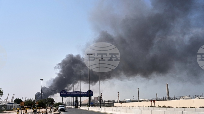 Иранските удари отнеха живота на трима души в ОАЕ и на един човек в Кувейт