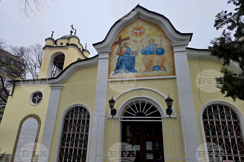 Ловеч - неделна служба