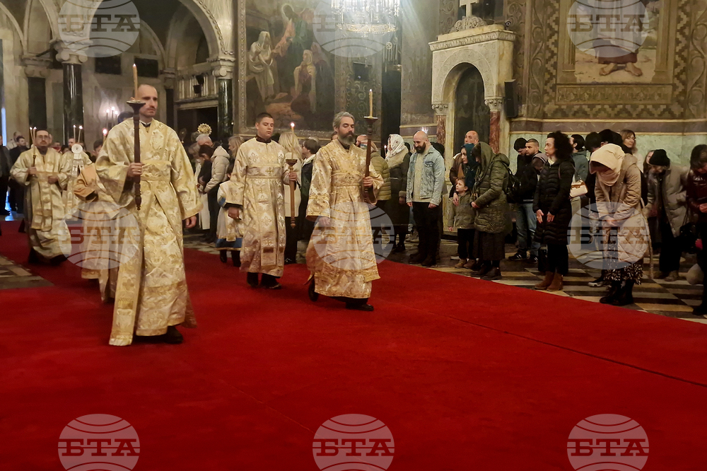 Патриаршеска катедрала „Св. Александър Невски“ - богослужение