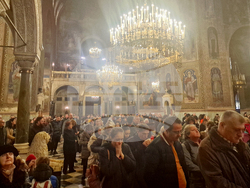 Патриаршеска катедрала „Св. Александър Невски“ - богослужение