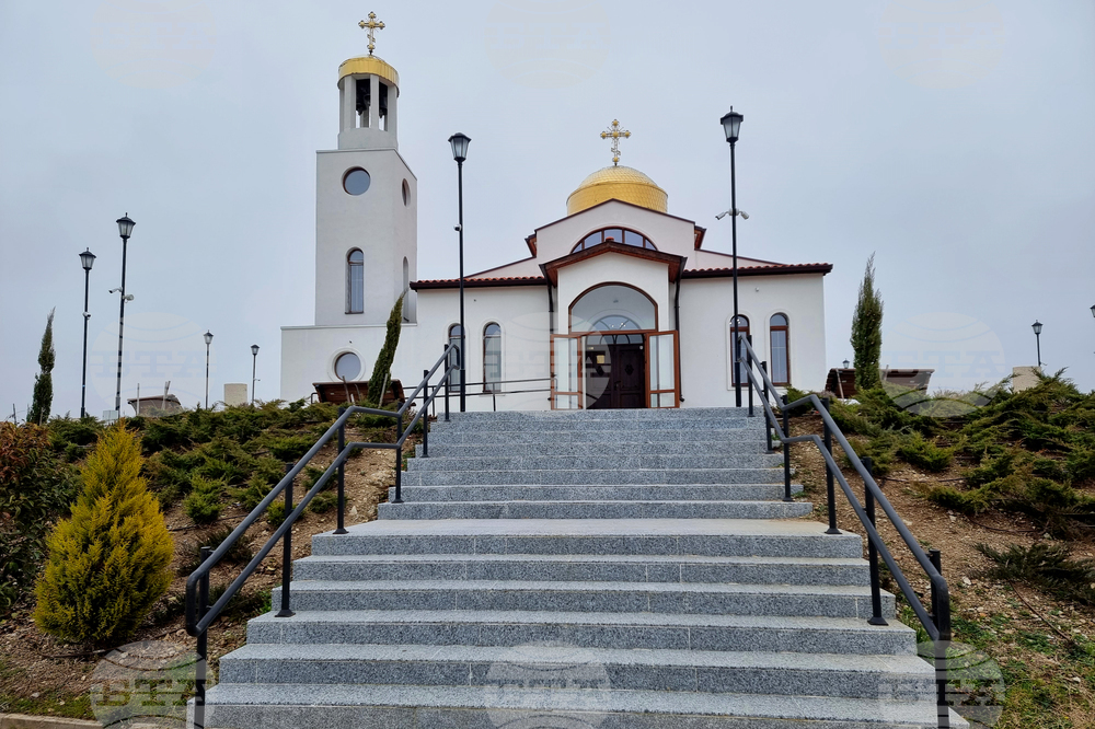 Сливен - храм „Света Петка“ - литийно шествие