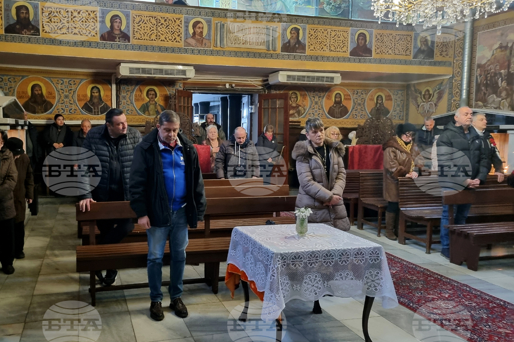 Търговище - неделна служба - храм „Св. Йоан Рилски“