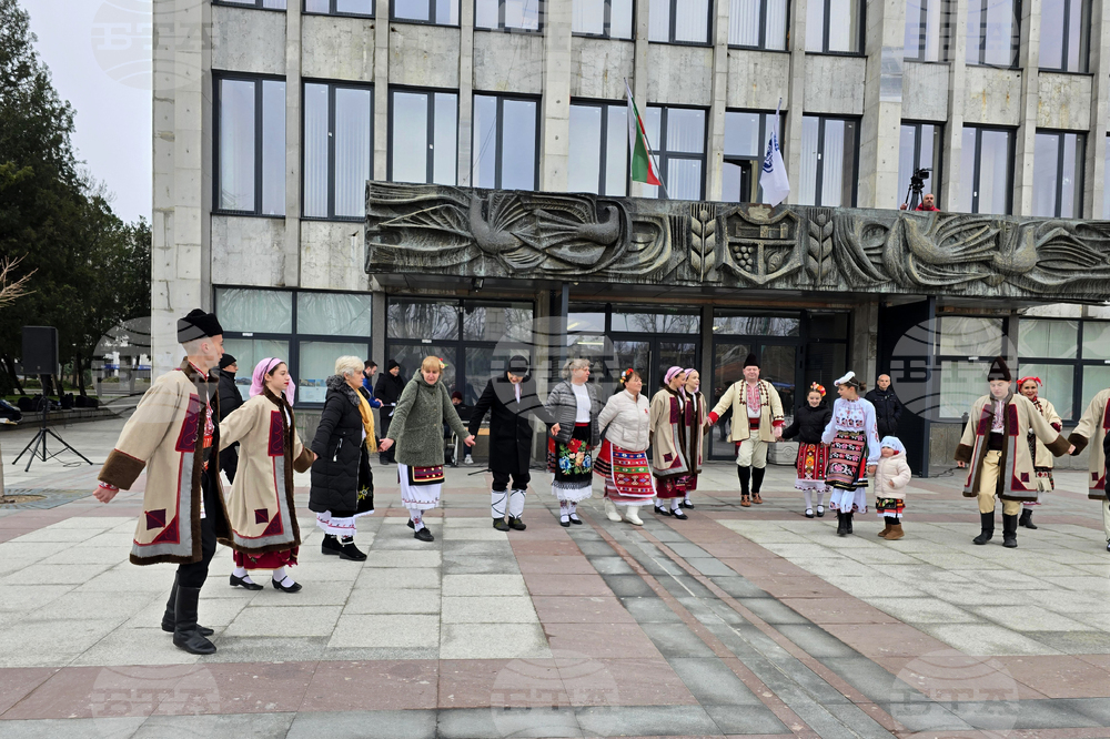 Видин - най-дълга мартеница - опит за рекорд