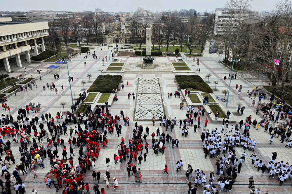 Видин - най-дълга мартеница - опит за рекорд