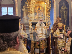 Пловдив - освещаване на чудотворната икона на Света Богородица Победоносна - лития около храм „Св.вмчца Марина“