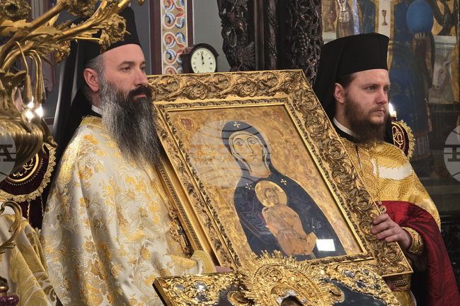 Пловдив - освещаване на чудотворната икона на Света Богородица Победоносна - лития около храм „Св.вмчца Марина“