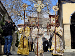 Пловдив - освещаване на чудотворната икона на Света Богородица Победоносна - лития около храм „Св.вмчца Марина“